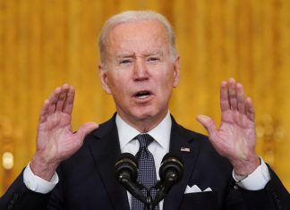 Biden saúda anúncio de retirada de tropas russas, mas alerta que invasão da Ucrânia ainda é forte possibilidade