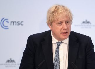 ‘Se houver uma invasão da Rússia à Ucrânia iremos bloquear o acesso ao mercado de Londres’, diz Boris Johnson