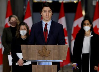 Lojas de bebidas no Canadá param de vender produtos de origem russa