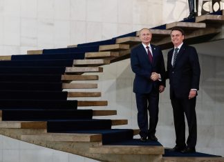 Bolsonaro viaja nesta segunda para Moscou em meio à escalada militar entre Rússia e Ucrânia