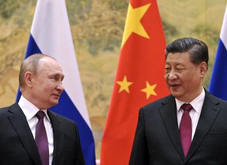 China acusa EUA de ‘jogar lenha na fogueira’ na crise da Ucrânia