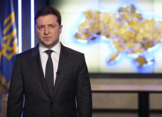 Em apelo aos russos, Zelensky diz que Kremlin aprovou a invasão da Ucrânia e Putin não o atende para conversar