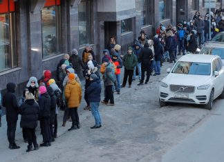 Guerra e sanções fazem inflação na Rússia atingir máxima em 7 anos