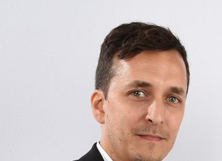 Amigo de Brent Renaud descreve ataque que matou repórter na Ucrânia