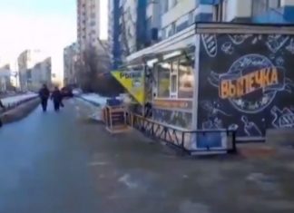 Brasileira na Rússia relata que impacto da guerra atinge economia e comerciantes só aceitam dinheiro