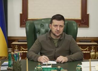 Zelensky diz que Rússia ‘passou dos limites’ com ataque a maternidade na Ucrânia