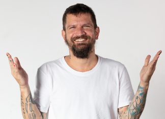 Saulo Fernandes alinha conexões com Dexter, Melim e Vitor Kley no quinto álbum solo, ‘AETD+’