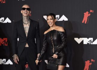 Kourtney Kardashian e Travis Barker se casam neste domingo (22), na Itália