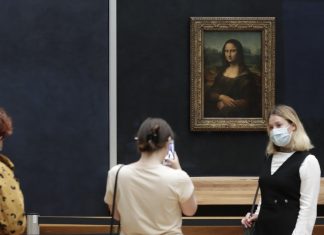 Novas imagens mostram ataque ao quadro da Mona Lisa por outro ângulo