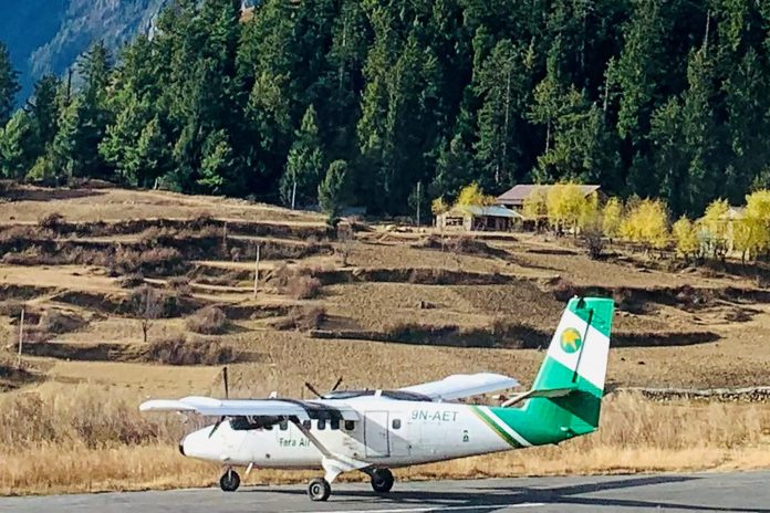 aviao-tara-air-nepal-scaled