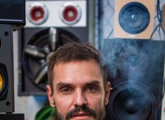 Demarca apresenta ‘O som da ladeira’, álbum solo autoral com parcerias com Iara Ferreira e Manu da Cuíca