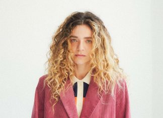 Karen Jonz lança 1º álbum com ‘pop de quarto’ e letras reflexivas que fogem de clichês do skate