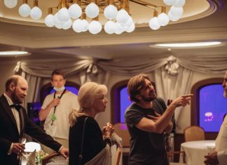 Triangle of Sadness, de Ruben Östlund, vence a Palma de Ouro em Cannes