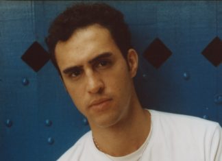 Zeca Veloso sopra o fole com versos inéditos no single que dá a primeira amostra do disco autoral do artista