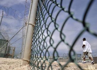 Prisioneiro mais velho de Guantánamo é libertado no Paquistão