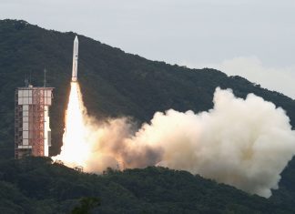 Lançamento fracassa e foguete japonês se autodestrói