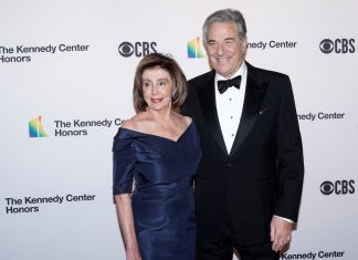 Marido de Nancy Pelosi, presidente da Câmara dos EUA, é violentamente agredido