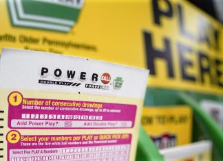 Prêmio máximo do Powerball acumula em US$ 1 bilhão, quinto maior na história da loteria dos EUA