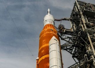 Nasa tentará lançar megafoguete à Lua em 14 de novembro