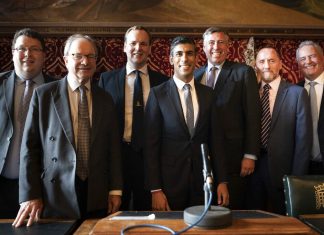 Rishi Sunak será nomeado primeiro-ministro do Reino Unido na terça-feira; veja como será o protocolo