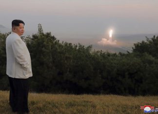 Kim Jong-un da Coreia do Norte afirma que responderá a ameaças com armas nucleares