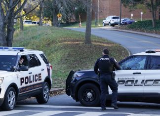 Suspeito de matar 3 em ataque na faculdade da Virginia é preso