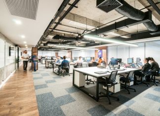 Maioria dos trabalhadores prefere home office ou horário flexível em dias de jogos da Copa, mostram pesquisas