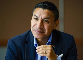 ‘America First’: Candidatos de grupo que questionava resultado da eleição de 2020 nos EUA são derrotados