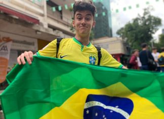 Bar arrumado, cachorro enfeitado e mascote na ‘firma’: BH já tem esquenta para jogo do Brasil contra Suíça