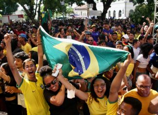 Brasil x Suíça: torcedores se reúnem para assistir ao 2º jogo da seleção brasileira na Copa do Catar; FOTOS