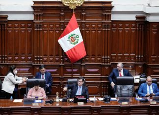 Congresso do Peru aprova moção para processo de impeachment contra presidente Pedro Castillo