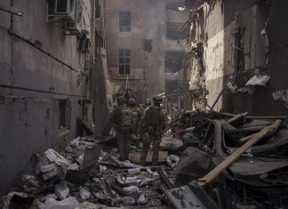 Ucrânia diz que até 13 mil soldados morreram desde o início da guerra