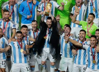 Bisht, a vestimenta usada por Messi na comemoração da Argentina após vitória na Copa do Catar