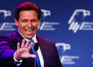 Base conservadora dos EUA troca Trump por Ron DeSantis, diz pesquisa