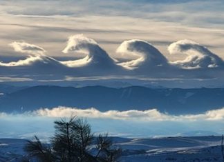 As impressionantes nuvens em forma de ondas que surpreenderam no céu dos EUA