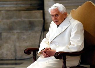 Análise: As (cinco) principais crises do papado de Bento XVI