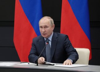 Putin diz estar aberto ao diálogo um dia após ataque russo na véspera de Natal matar 10 na Ucrânia