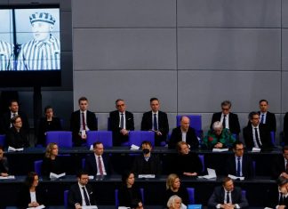 Alemanha lembra vítimas LGBTQ mortos durante o Holocausto