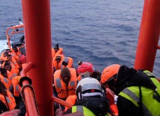 Navio ‘Ocean Viking’ resgata 37 migrantes na costa da Líbia