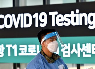 China registra quase 60 mil mortes ligadas à Covid-19 em um mês