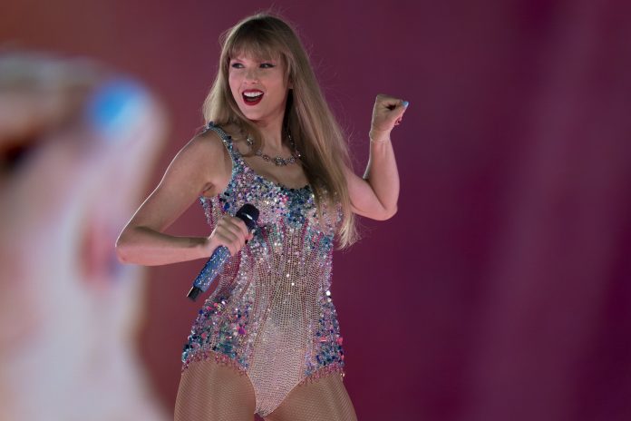 taylorswift-theerastour-scaled