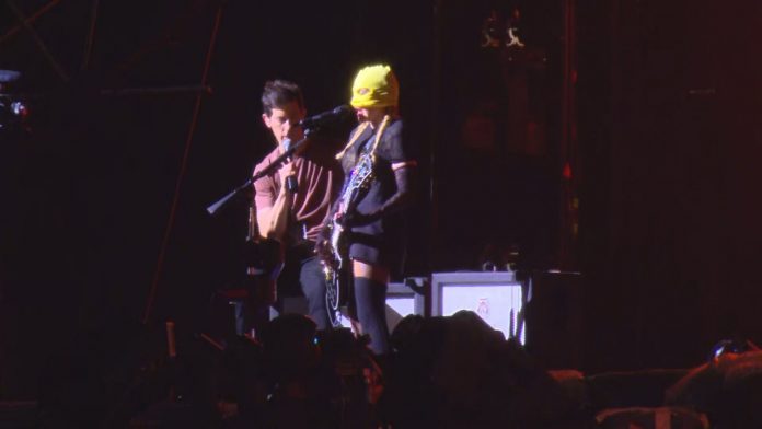 gnews-madonna-teste-frame-217343