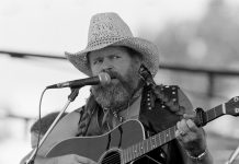 David Allan Coe, que escreveu ‘Take This Job and Shove It’ e outros sucessos da música country, morre aos 86 anos