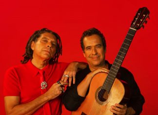 Marcos Sacramento e Zé Paulo Becker reavivam afrosambas, após 60 anos, em álbum com grandes vozes e violões