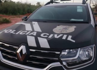 Suspeita de tentar golpe de R$ 100 mil em banco mastiga RG falso ao ver agentes e acaba presa, diz polícia