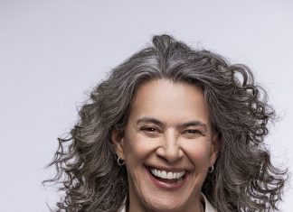 Simone busca renovação em show que estreará em agosto com arranjos e direção musical de Ana Frango Elétrico