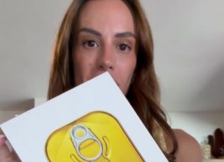 iPhone ou sardinha? Vídeo de influenciadora mostrando peixe enlatado em embalagem premium viraliza nas redes