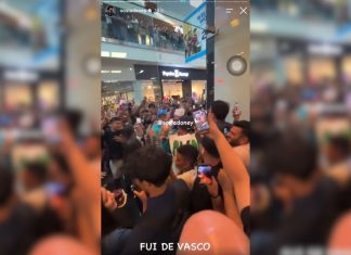 Sósia de Neymar vai à Copa, engana fãs e provoca correria nos Estados Unidos