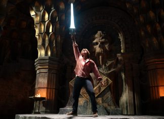 ‘Mestres do Universo’ abraça cafonice de He-Man em aventura ridícula e divertida; g1 já viu