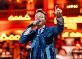 20 hits em 20 anos: ‘Ai se eu te pego’ nasceu de cantada e virou hit internacional